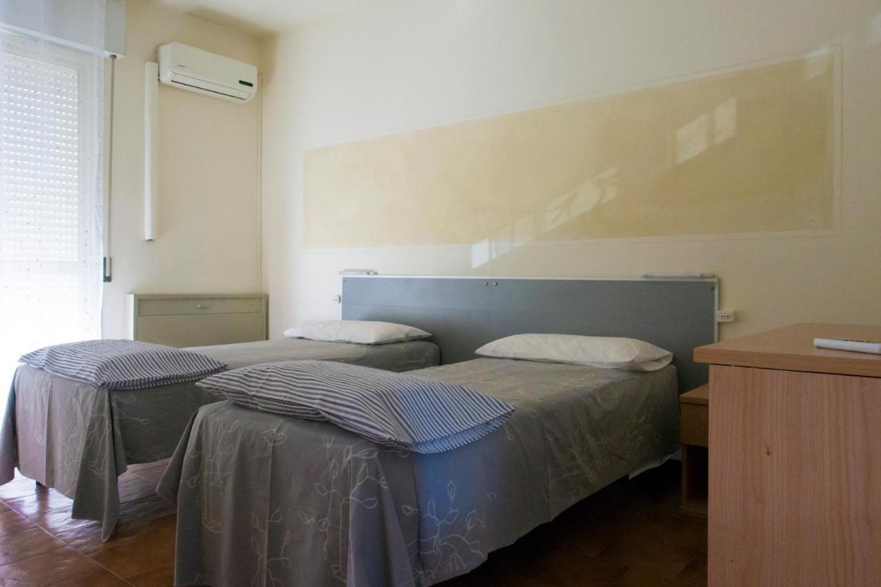 Hotel La Vela Castelnuovo Rangone Exterior photo